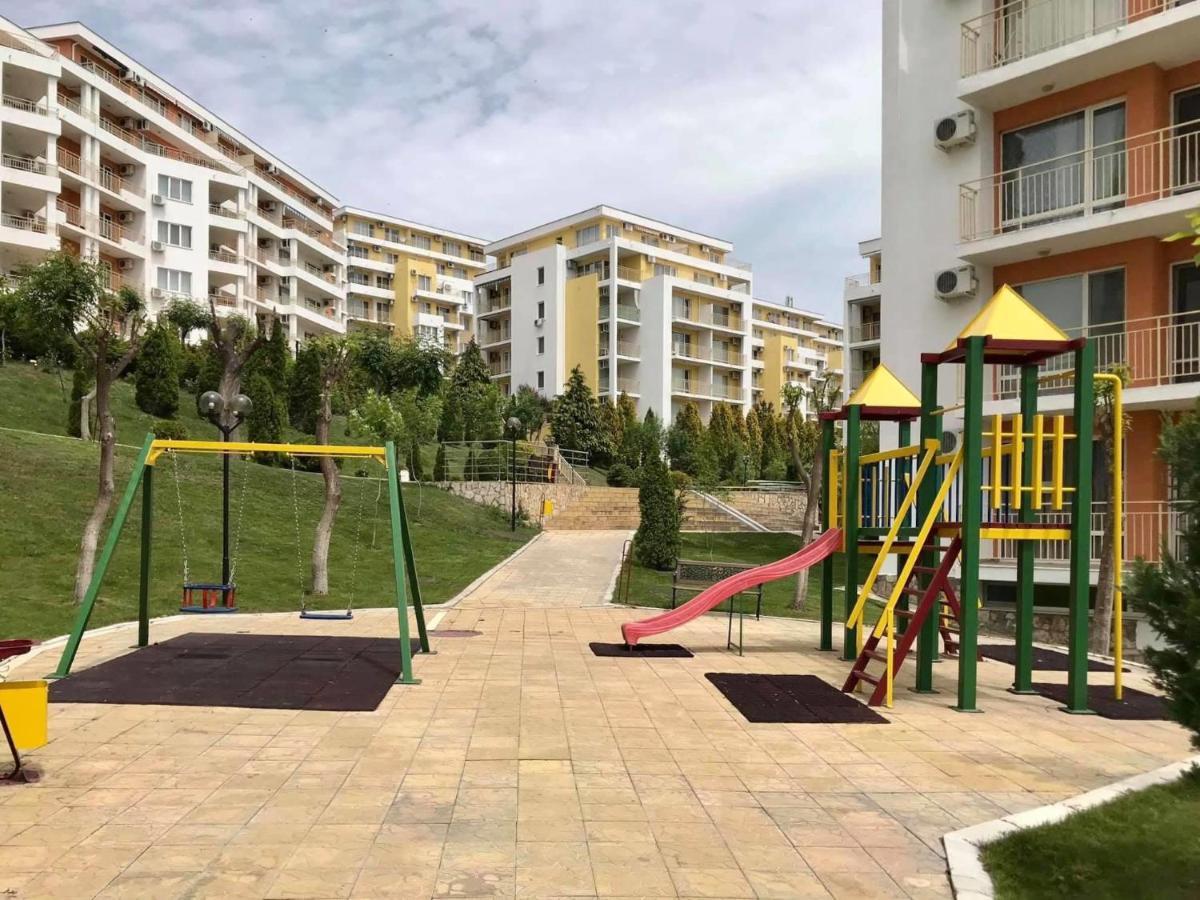 Sea View Panoramic Apartments, Fort Noks Crown Club Sveti Vlas Exterior photo