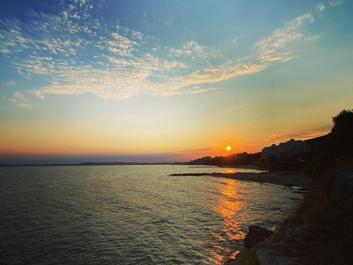 Sea View Panoramic Apartments, Fort Noks Crown Club Sveti Vlas Exterior photo