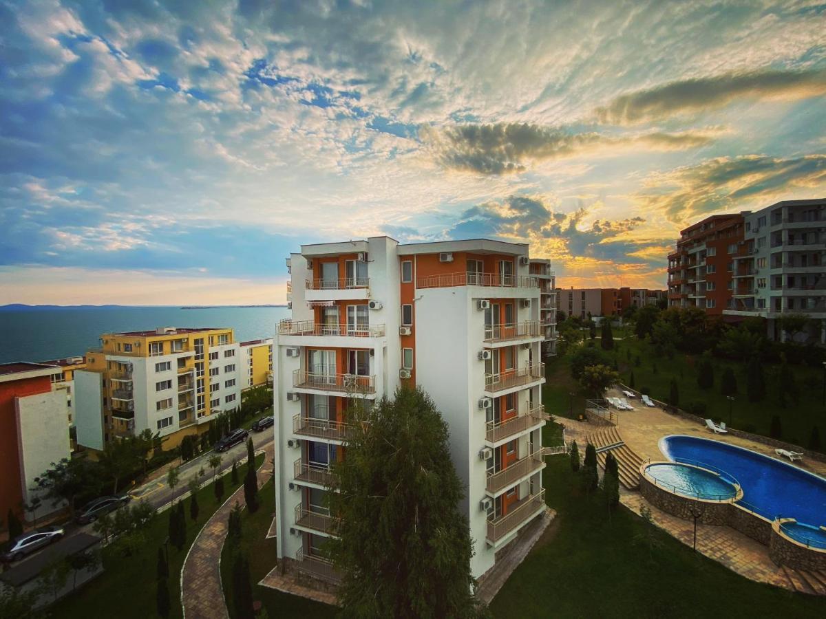 Sea View Panoramic Apartments, Fort Noks Crown Club Sveti Vlas Exterior photo